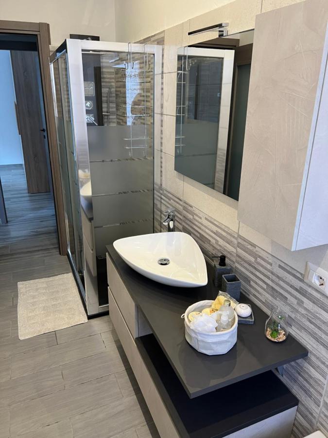 Casa Di Afi, Perfect For 4 - Kitchen - Parking - Netflix Apartment *