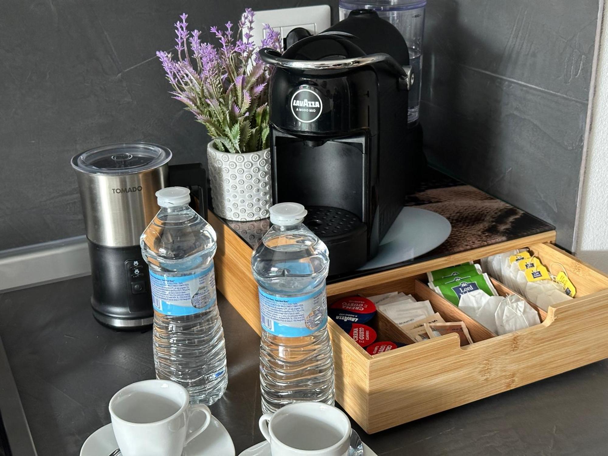 Casa Di Afi, Perfect For 4 - Kitchen - Parking - Netflix Arona